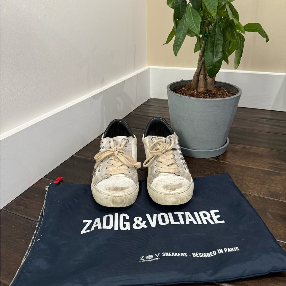 Distressed Zadig & Voltaire Leather Heart Studded Sneakers w/bag, Size 40